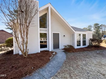 4113 Mill Bridge Rd, Hope Mills, NC 28348
