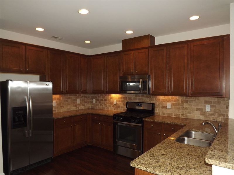 4113 Overcup Oak Ln, Cary, NC 27519