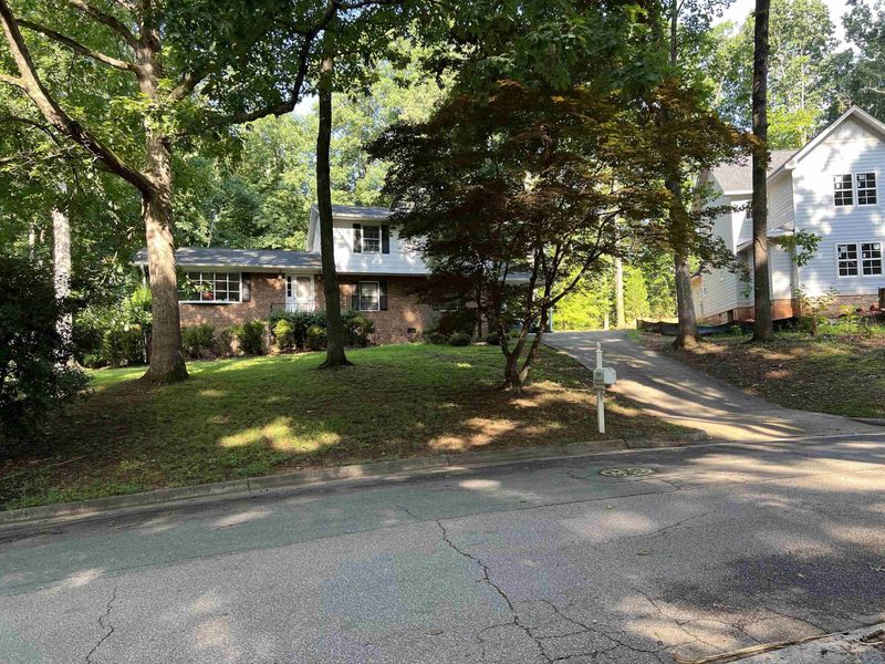 4113 Redington Dr, Raleigh, NC 27609