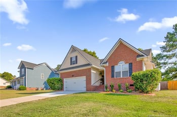 4114 Batesburg Dr, Hope Mills, NC 28348