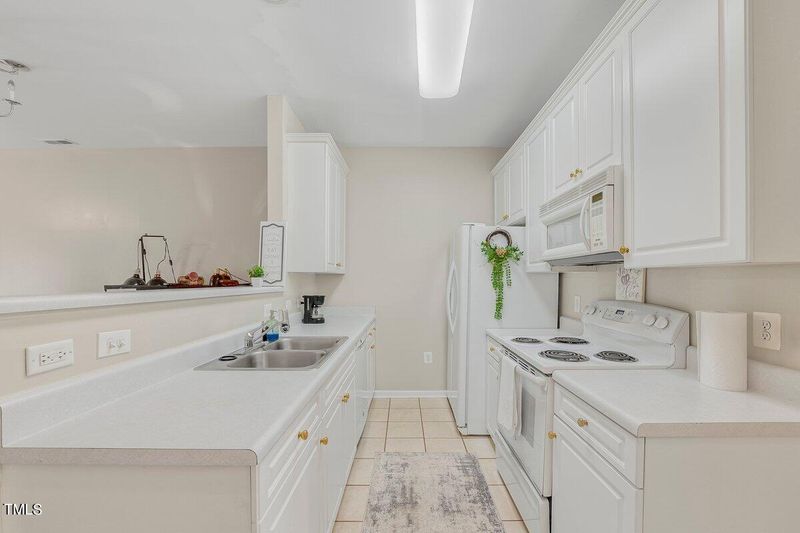 4115 Valton Dr, Raleigh, NC 27604