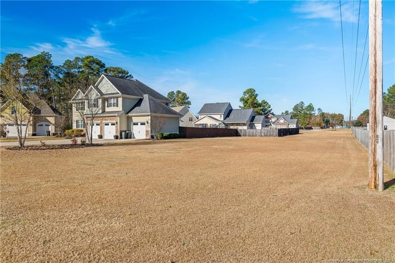 4116 Fallberry Dr, Fayetteville, NC 28306