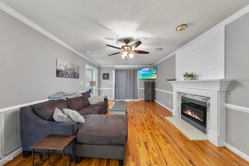4117 Mangrove Dr, Raleigh, NC 27616