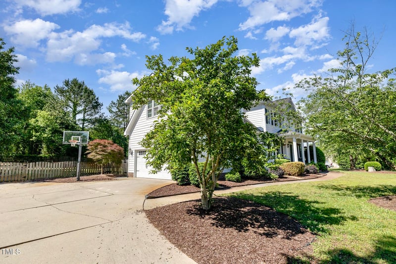 4117 Stansted Dr, Fuquay Varina, NC 27526