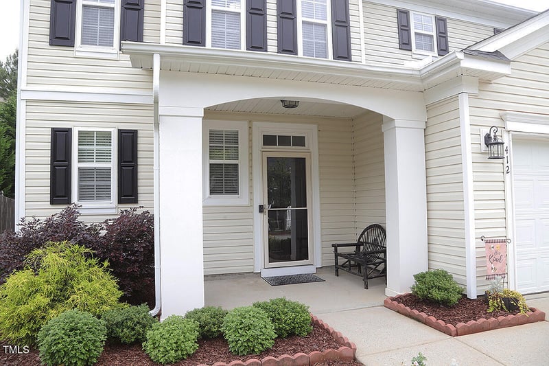 412 Ashdale Dr, Fuquay Varina, NC 27526