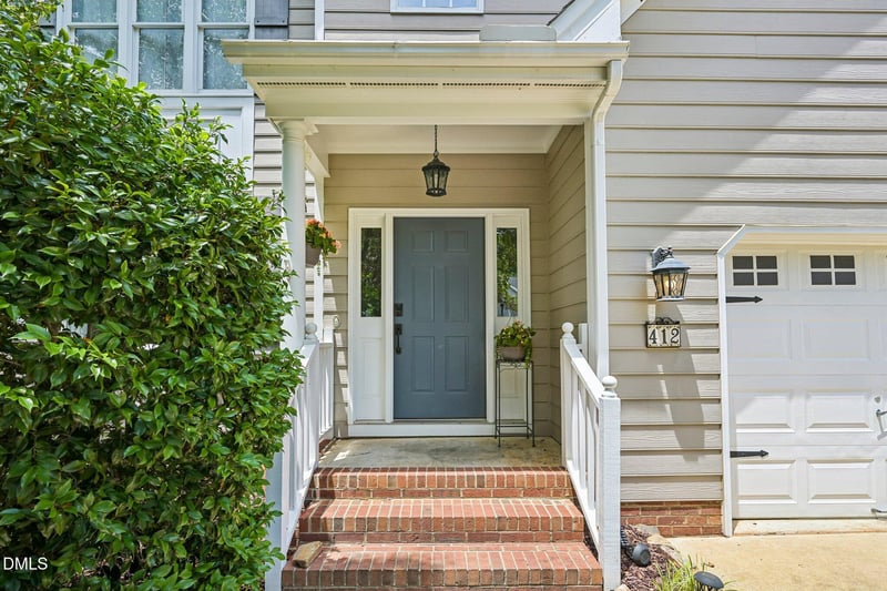 412 W Ballentine St, Holly Springs, NC 27540