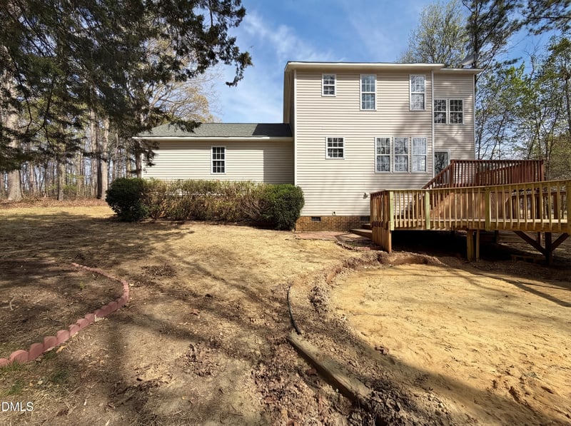 412 Black Forest Dr, Clayton, NC 27527