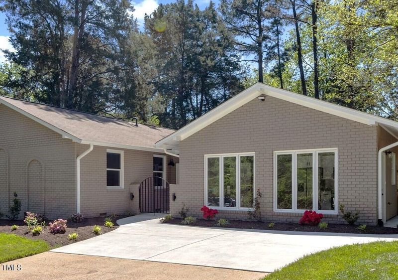 412 Cedar Hill Ln, Raleigh, NC 27609
