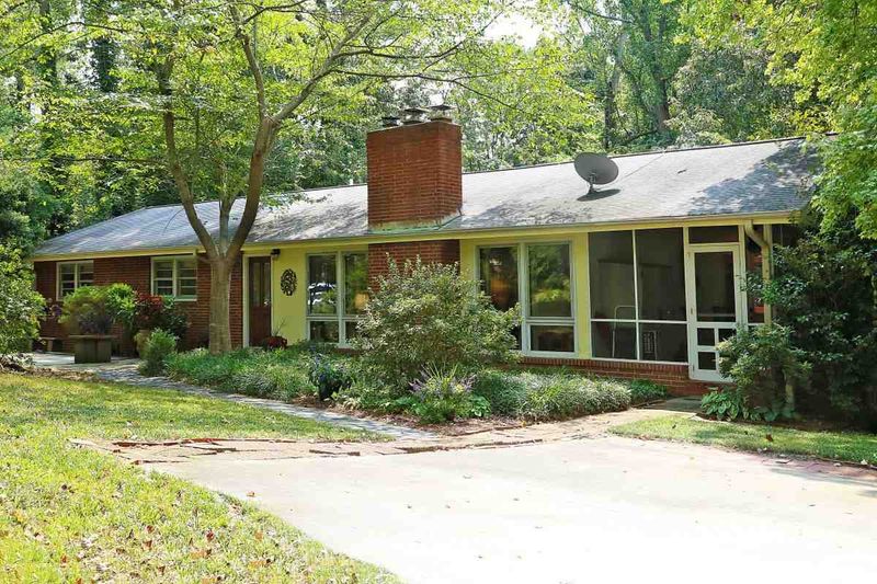412 Dartmouth Rd, Raleigh, NC 27609
