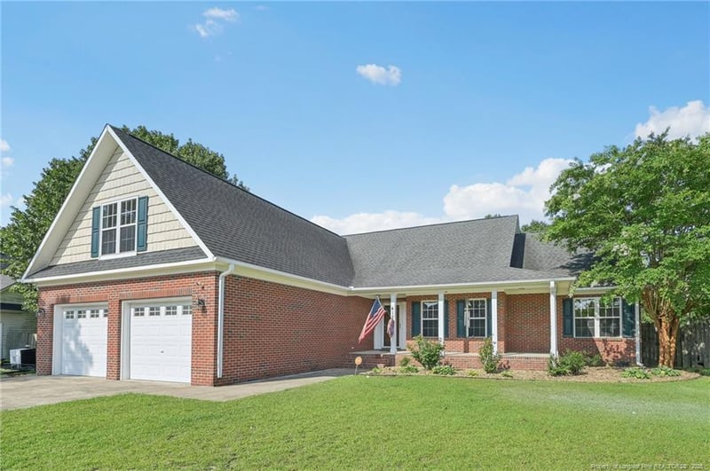 412 Dunbar Dr, Lillington, NC 27546