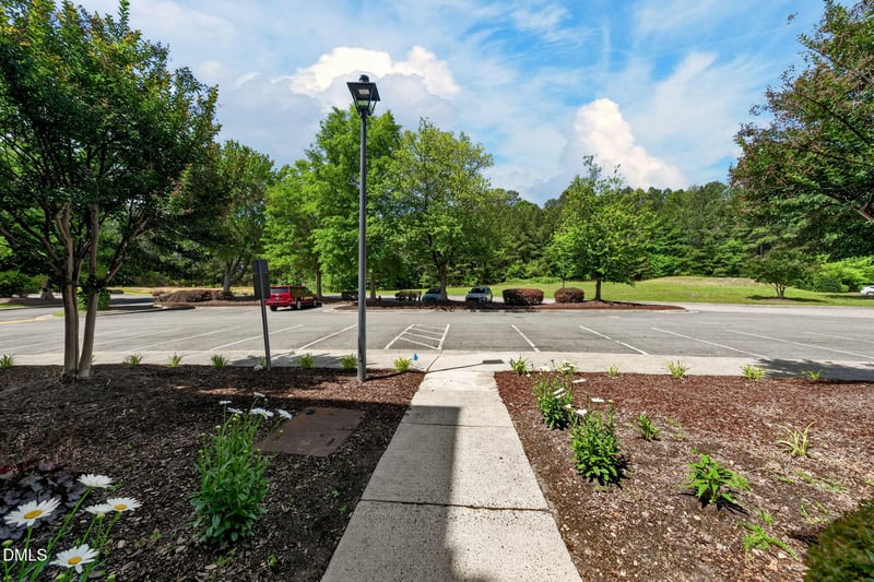 412 Eyam Hall Ln, Apex, NC 27502