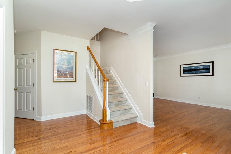 412 Frontgate Dr, Cary, NC 27519