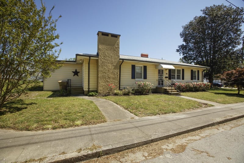 412 Hamby St, Clayton, NC 27520