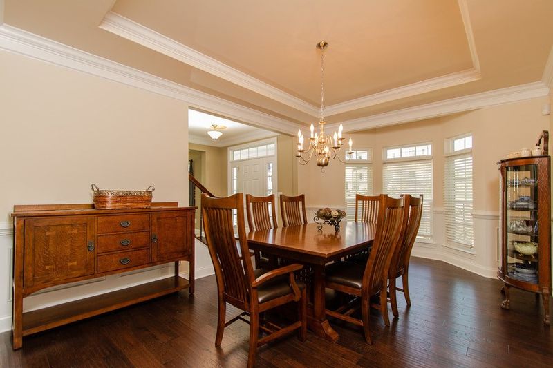 412 Hilliard Forest Dr, Cary, NC 27519