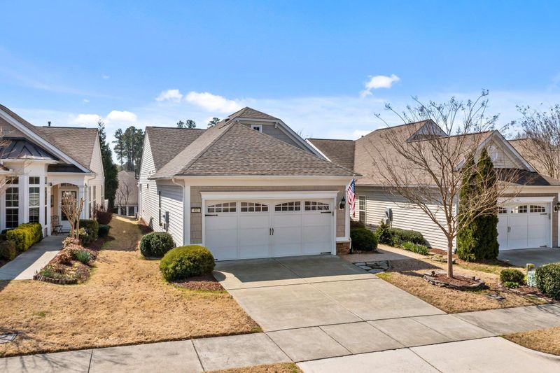 412 Horatio Ct, Cary, NC 27519