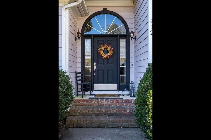 412 Kellyridge Dr, Apex, NC 27502