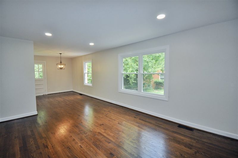 412 Lansing St, Raleigh, NC 27610