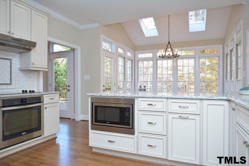 412 Livingstone Dr, Cary, NC 27513