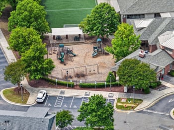 412 Longchamp Ln, Cary, NC 27519