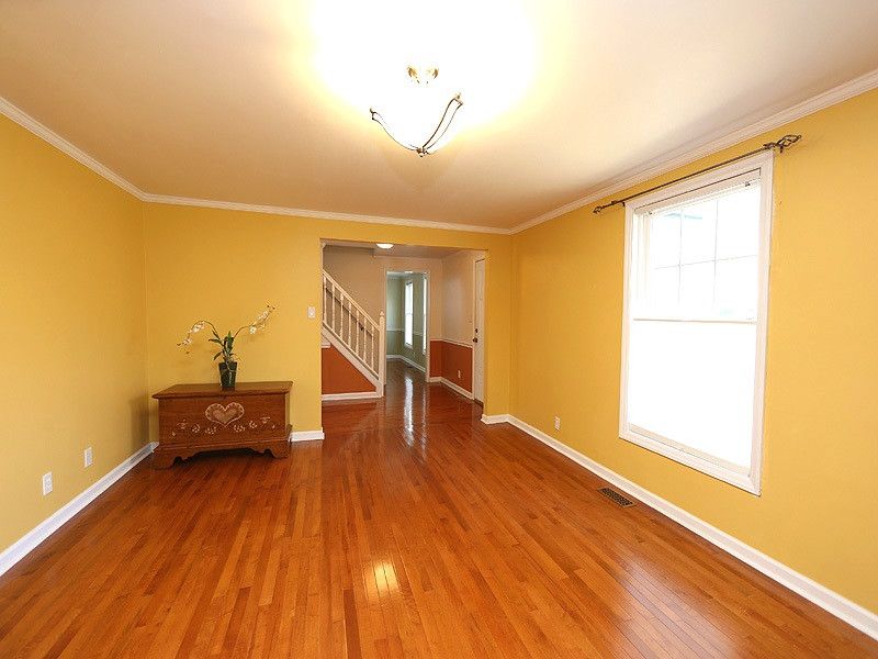 412 SE Maynard Rd, Cary, NC 27511