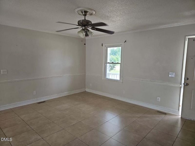 412 Nc 82 , Dunn, NC 28334