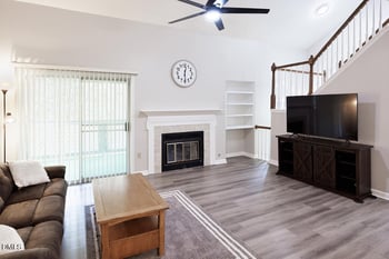 412 Oak Hollow Ct, Raleigh, NC 27613