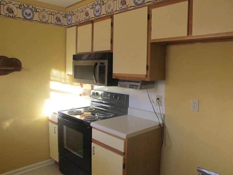 412 Old Spring Hill Ln, Fuquay Varina, NC 27526
