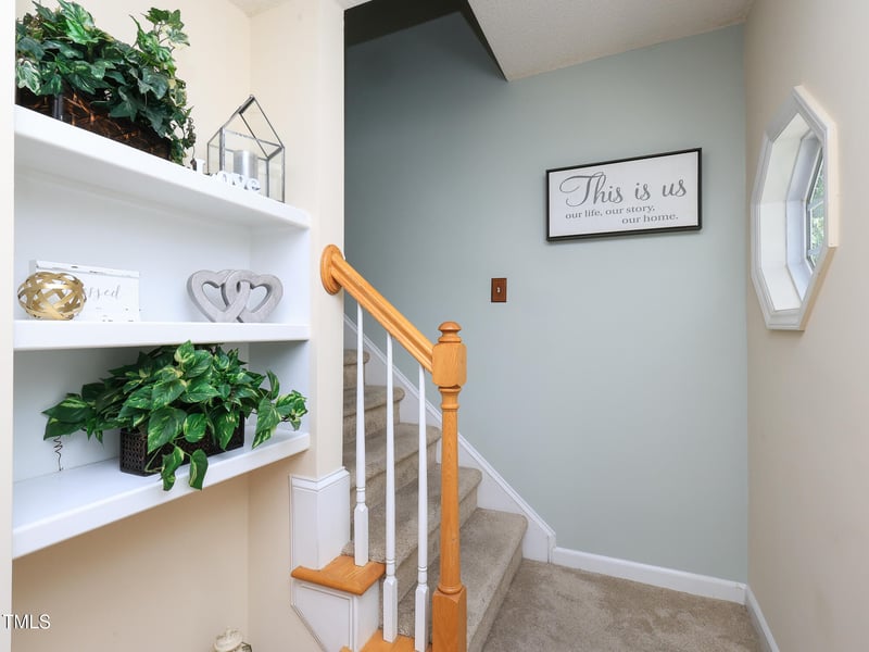 412 Onondaga Ct, Holly Springs, NC 27540