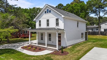 412 Stalllings St, Clayton, NC 27520