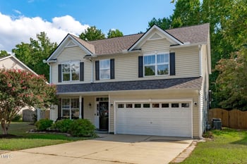 412 Stobhill Ln, Holly Springs, NC 27540