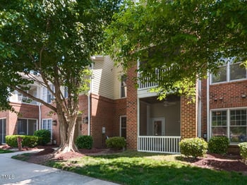 412 Waterford Lake Dr, Cary, NC 27519