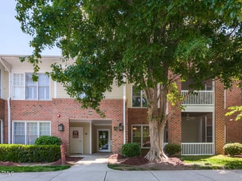 412 Waterford Lake Dr, Cary, NC 27519