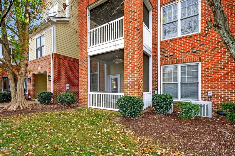 412 Waterford Lake Dr, Cary, NC 27519