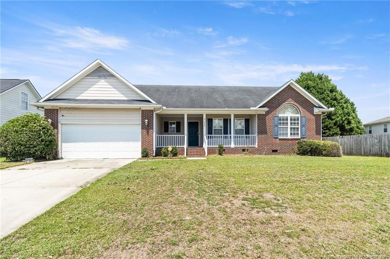 4122 Edward E Maynor Dr, Hope Mills, NC 28348