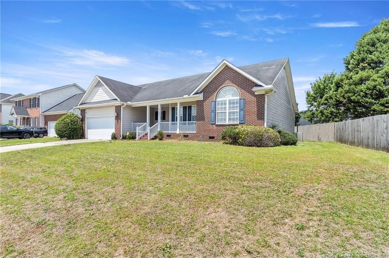 4122 Edward E Maynor Dr, Hope Mills, NC 28348