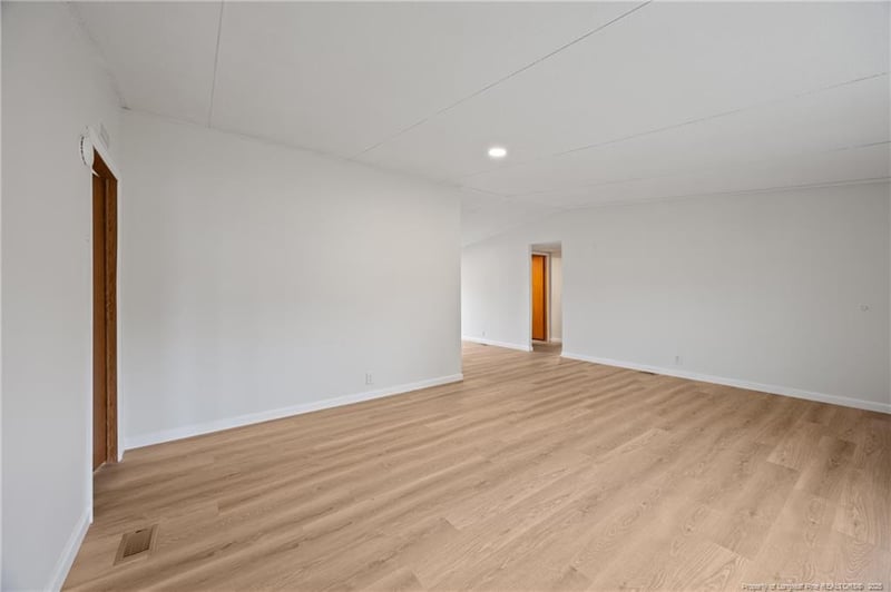 4122 Fulton St, Fayetteville, NC 28312