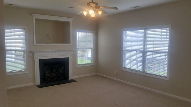 4124 Bay Rum Ln, Raleigh, NC 27610