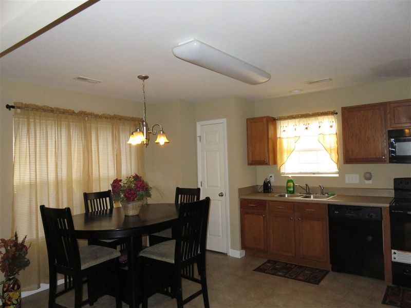4124 Dalcross Rd, Raleigh, NC 27610