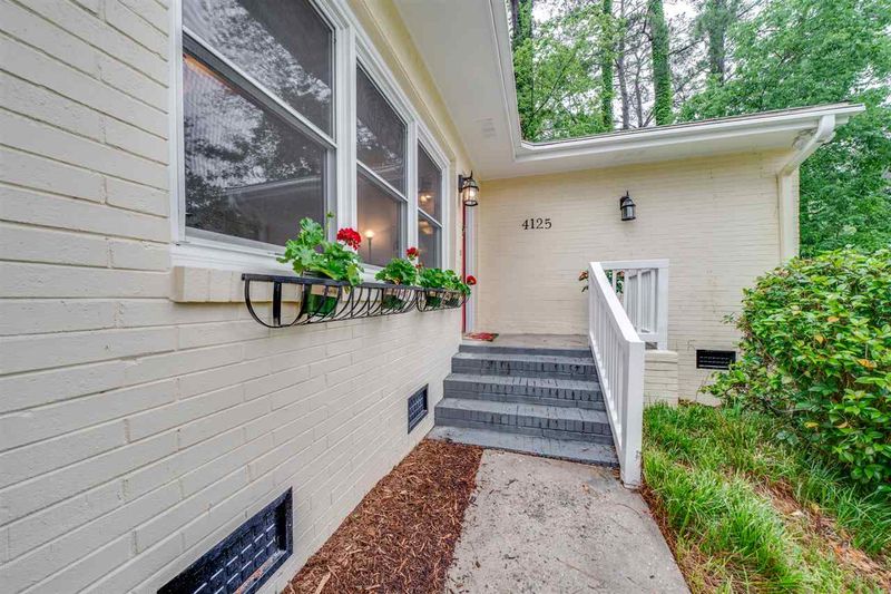 4125 Laurel Hills Rd, Raleigh, NC 27612