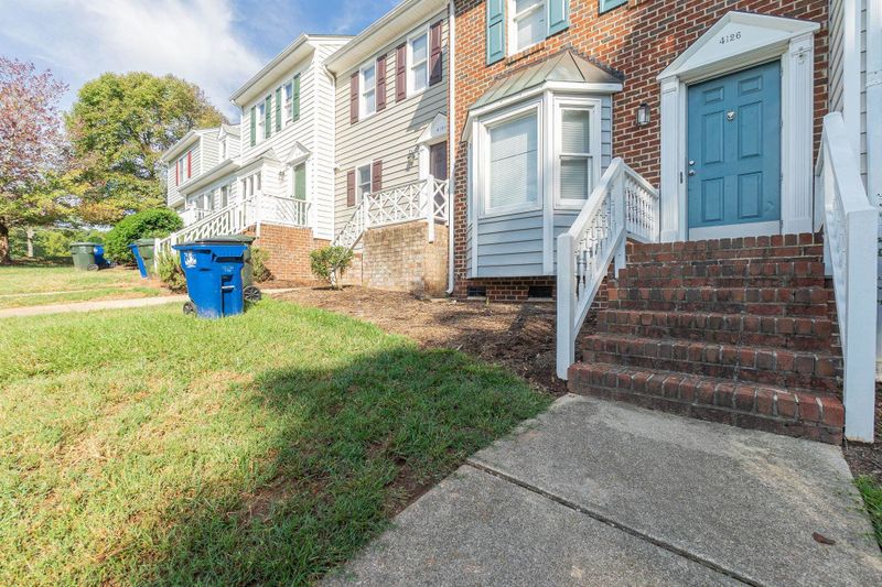 4126 Kaplan Dr, Raleigh, NC 27606