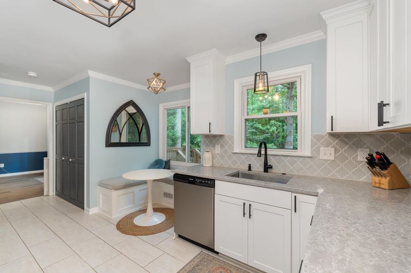 4128 Cary Oaks Dr, Apex, NC 27539