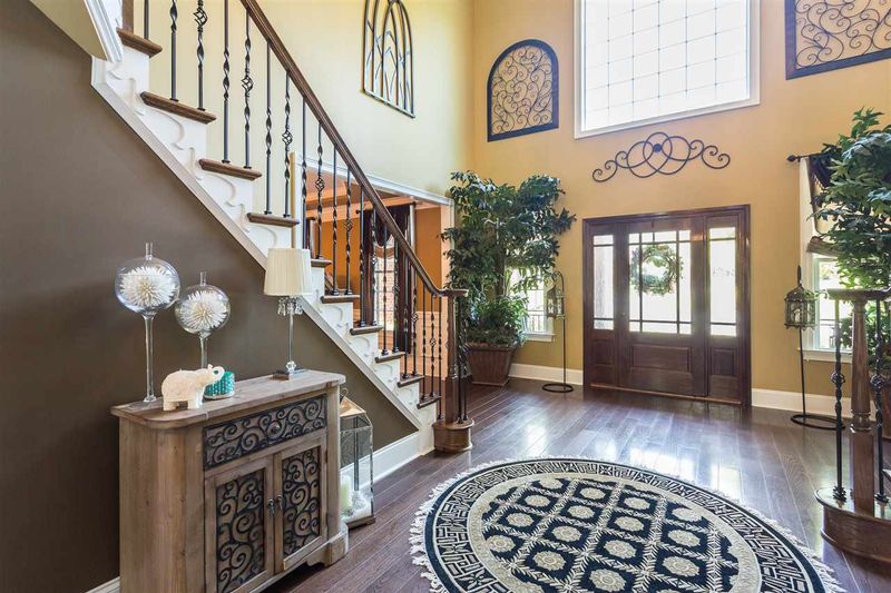 4129 Piney Gap Dr, Cary, NC 27519