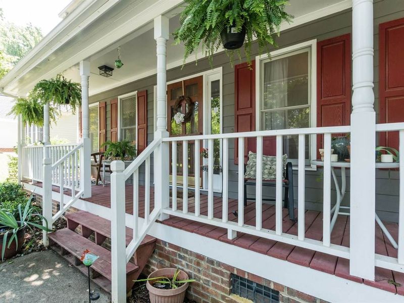 413 10th Ave, Holly Springs, NC 27540