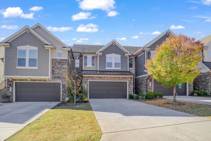413 Boscawen Ln, Cary, NC 27519