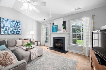 413 Braxman Ln, Holly Springs, NC 27540