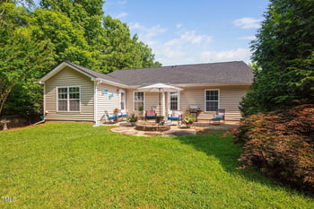 413 Braxman Ln, Holly Springs, NC 27540