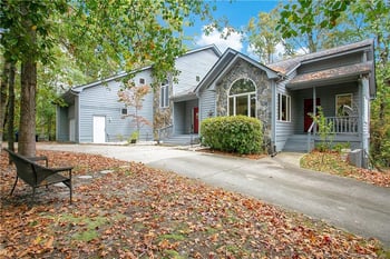 413 Brightwood Dr, Fayetteville, NC 28303