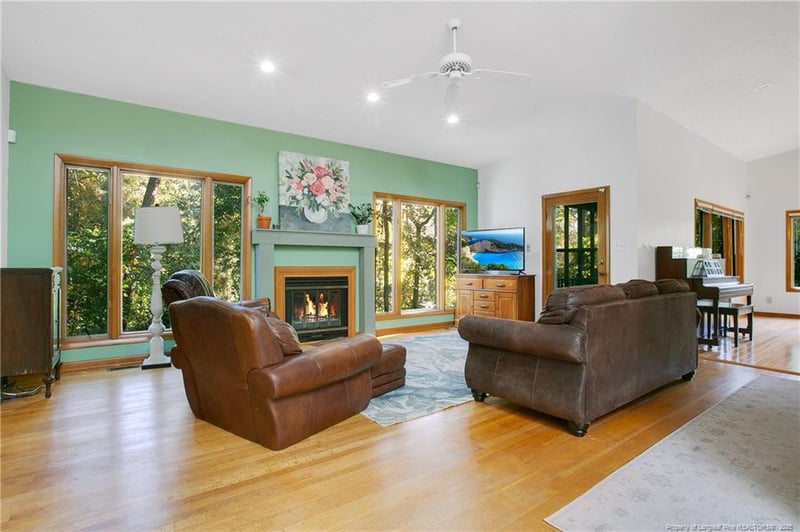 413 Brightwood Dr, Fayetteville, NC 28303