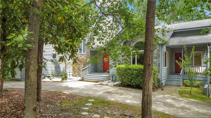 413 Brightwood Dr, Fayetteville, NC 28303