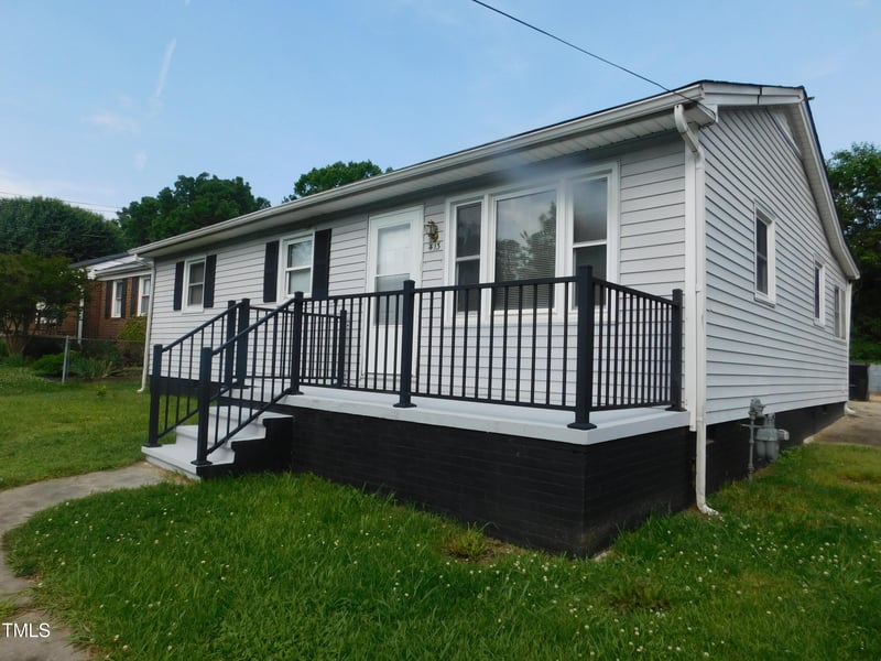413 Columbia Ave, Burlington, NC 27217